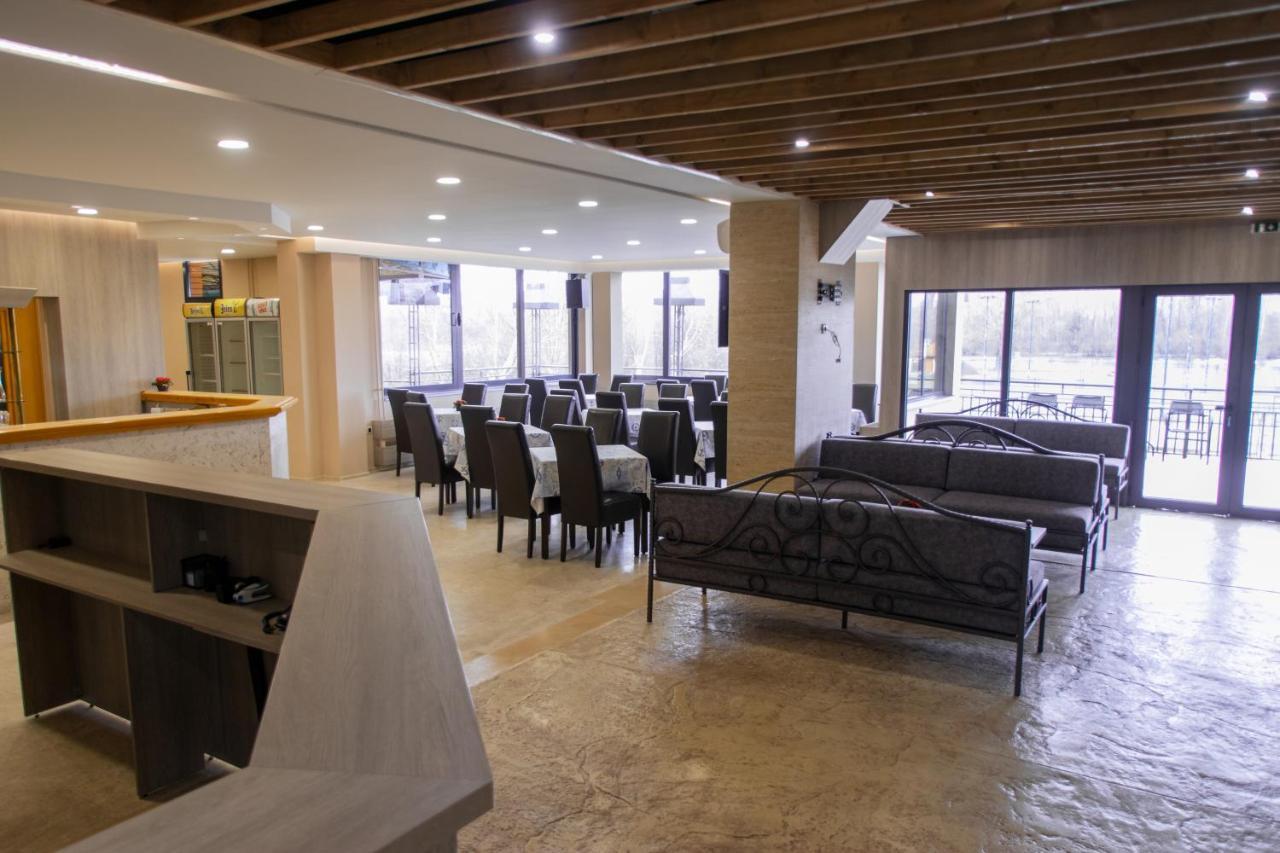 Hotel Marina Oasa Grocka 外观 照片